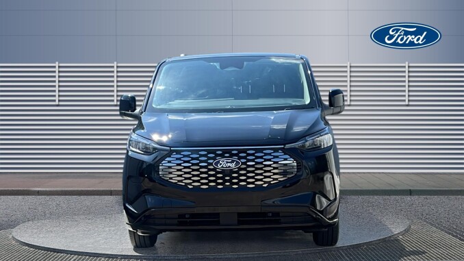 Ford Transit Custom E-320 L1 Rwd 100kW 71kWh H1 Van Limited Auto - Image 3